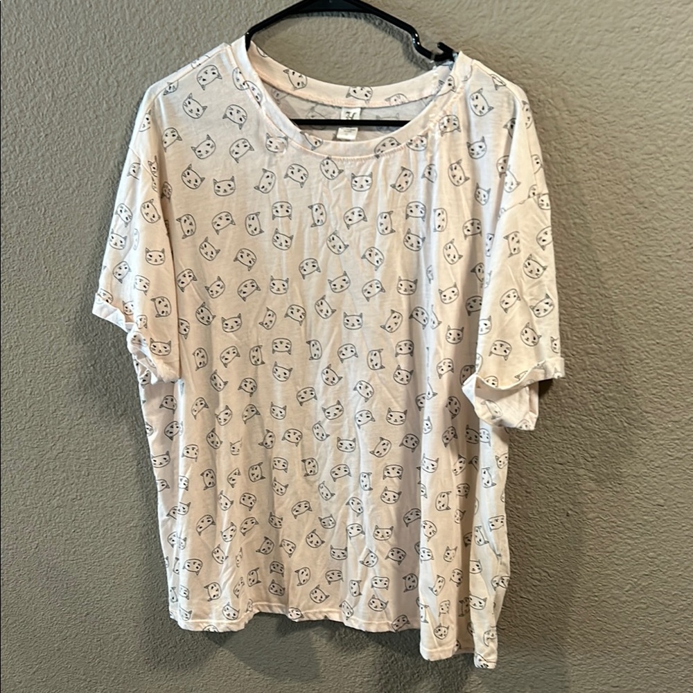 Women's Light Pink Cat Print Graphic Top Size 3X